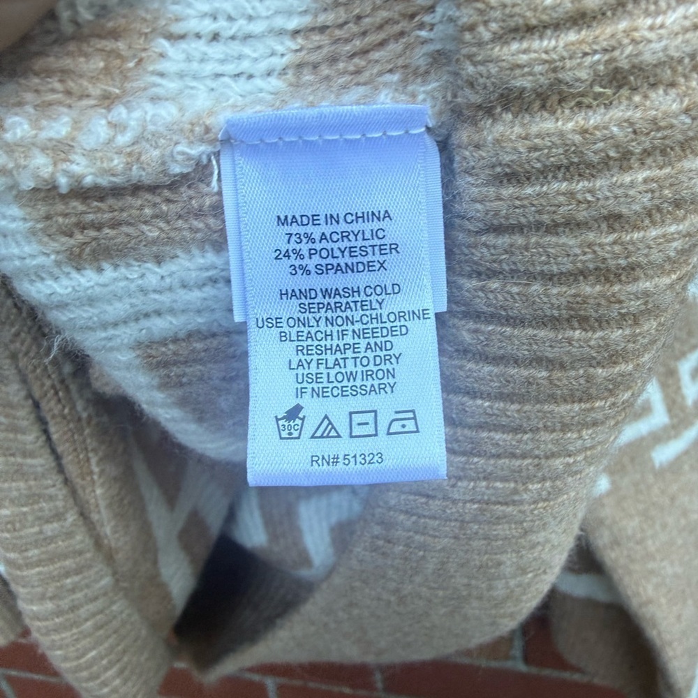 CeCe by Cynthia Steffe Mock Neck Sweater Tan Ivory Geometric Tribal Knit Size M - Picture 3 of 4